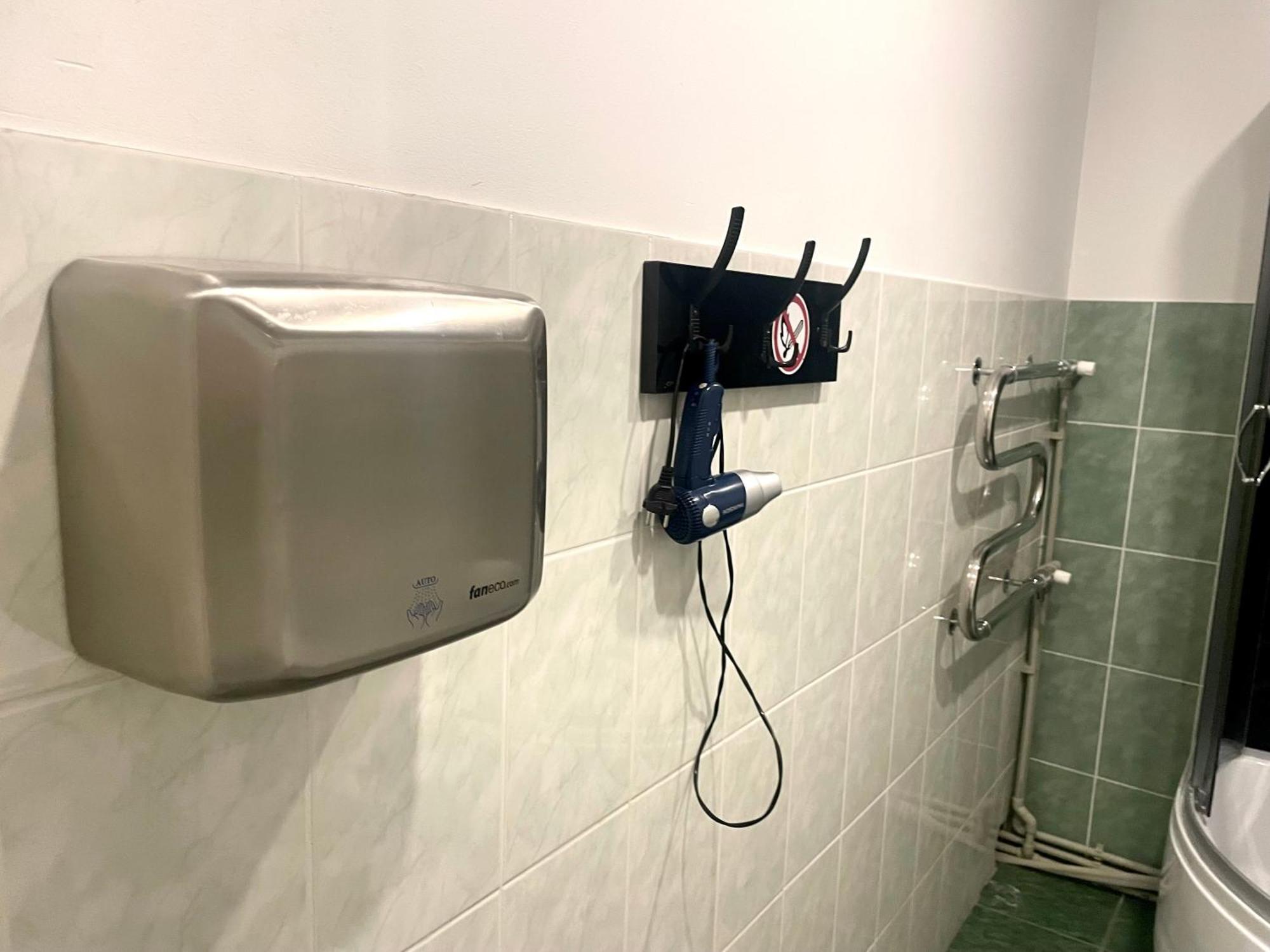 Central Hostel ילגבה מראה חיצוני תמונה