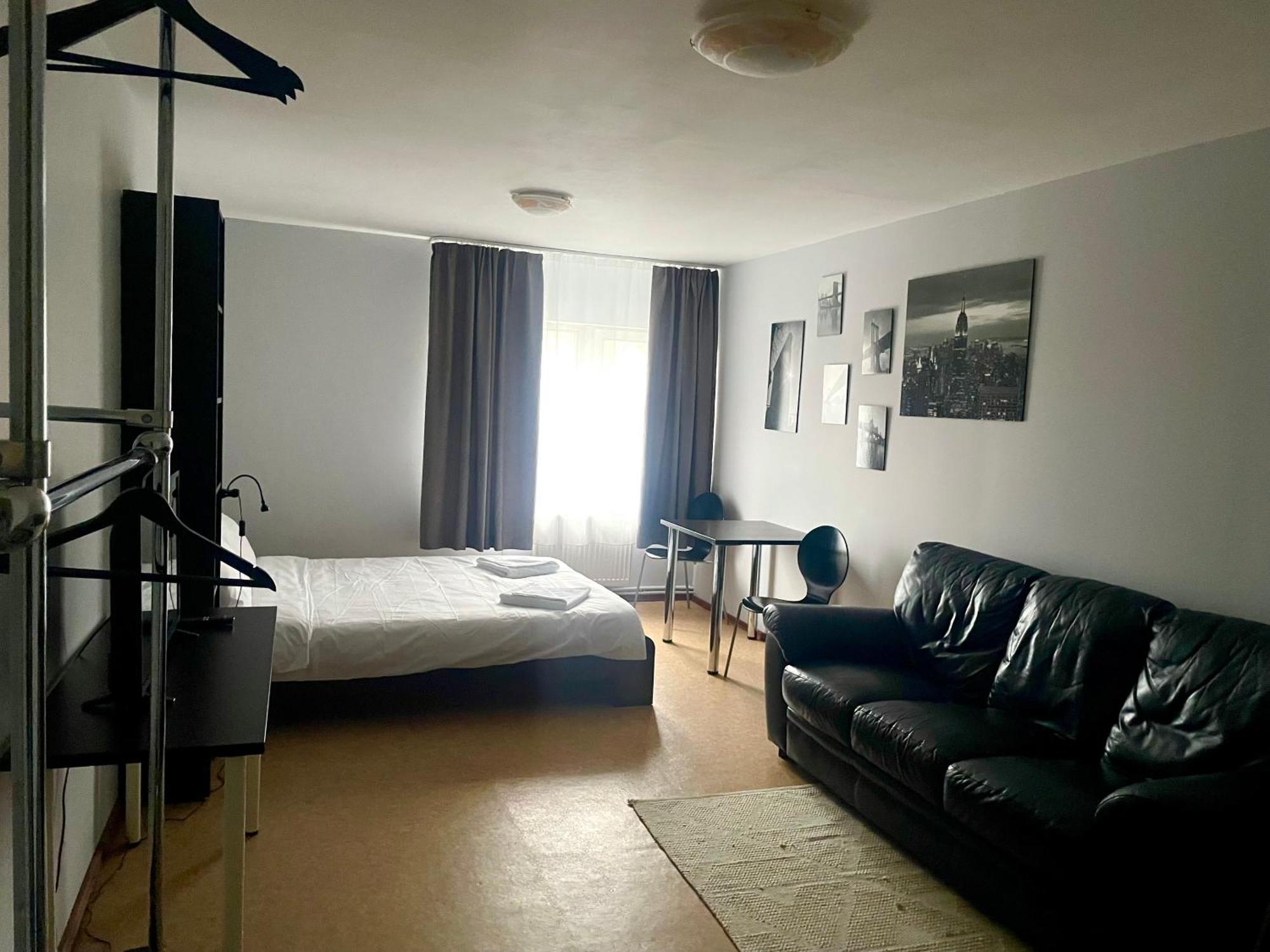 Central Hostel ילגבה מראה חיצוני תמונה